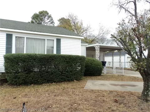 1110 S Waldron Rd, Fort Smith, AR 72903 photo 2