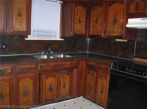 920 Clifton Ct, Fort Smith, AR 72903 photo 2