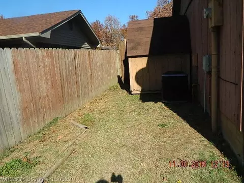 1504 Princeton Dr, Fort Smith, AR 72908 photo 6