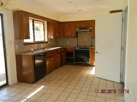 1504 Princeton Dr, Fort Smith, AR 72908 photo 4