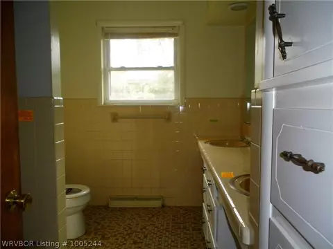 802 Adeline Ln, Van Buren, AR 72956 photo 6