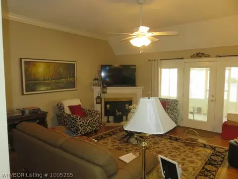 1115 2nd Ter, Barling, AR 72923 photo 6