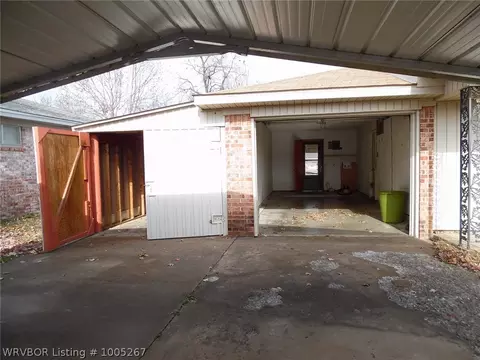 10 Interstate Cir, Sallisaw, OK 74955 photo 2