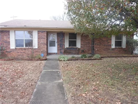3201 S 93rd Cir, Fort Smith, AR 72903 photo 1