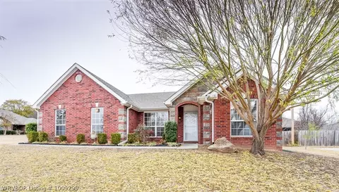 116 Lexington, Barling, AR 72923 photo 3