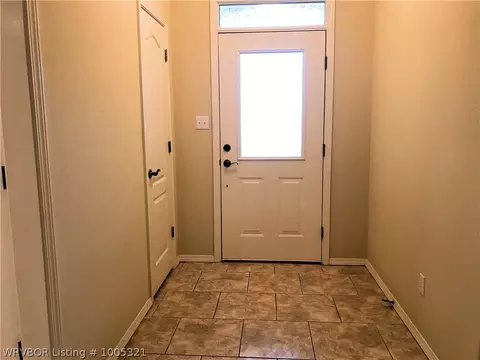 802 S 14th St, Lavaca, AR 72941 photo 2