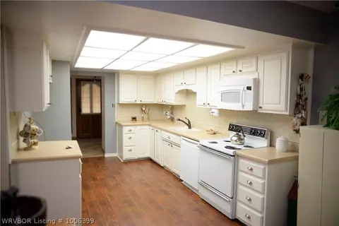 3301 Village Rd, Fort Smith, AR 72903 photo 8