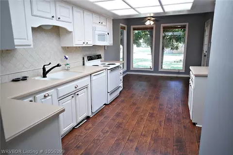 3301 Village Rd, Fort Smith, AR 72903 photo 6
