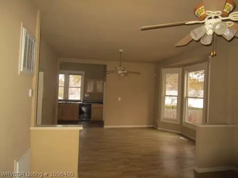 923 S 18th St, Fort Smith, AR 72901 photo 2