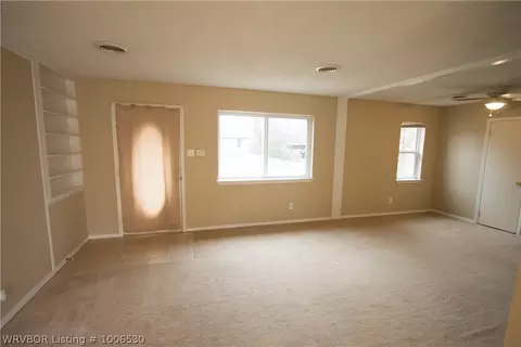 806 Angela Cir, Barling, AR 72923 photo 8