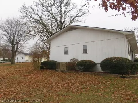 18 Third Ave, Bonanza, AR 72916 photo 6
