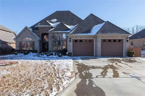 3025 Brighton Pointe Pl, Fort Smith, AR 72903 photo 1