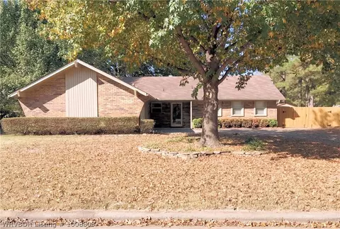 10007 Meandering Way, Fort Smith, AR 72903 photo 2