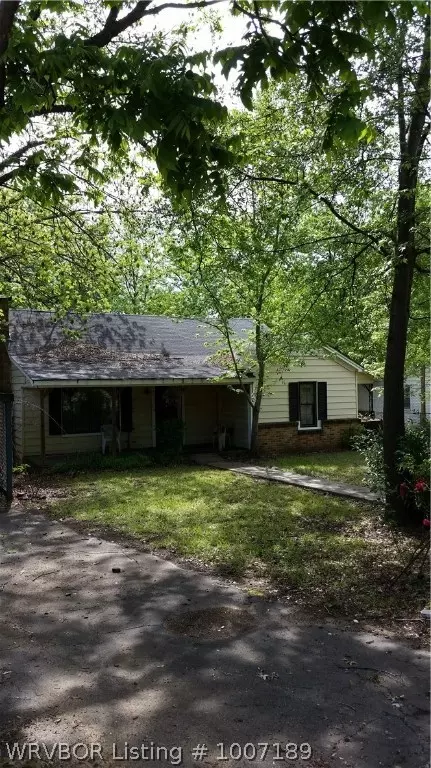 208 9th St, Ozark, AR 72949 photo 1
