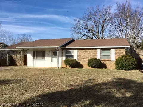 1106 P St, Barling, AR 72923 photo 1