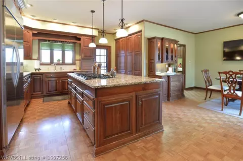 1820 S 73rd Cir, Fort Smith, AR 72903 photo 9