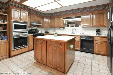 2401 Wyndermere Way, Fort Smith, AR 72903 photo 27