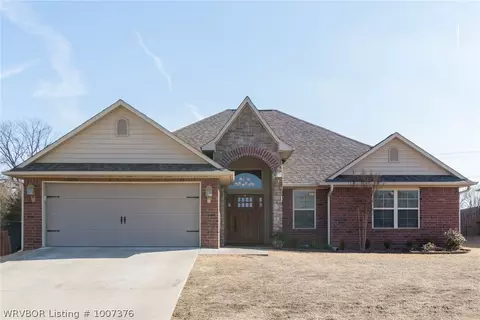 302 Caseys Ct, Lavaca, AR 72941 photo 1