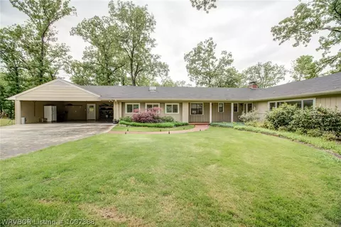 5701 Gordon Ln, Fort Smith, AR 72903 photo 1