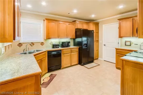 406 S 14th St, Lavaca, AR 72941 photo 8