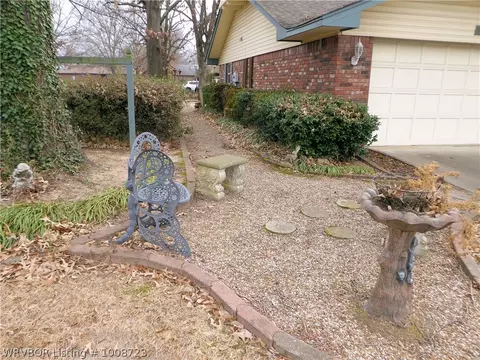 9906 Meandering Way, Fort Smith, AR 72903 photo 15