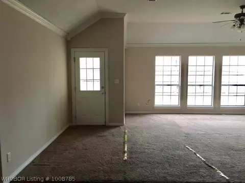 110 Mollie Ct, Barling, AR 72923 photo 5