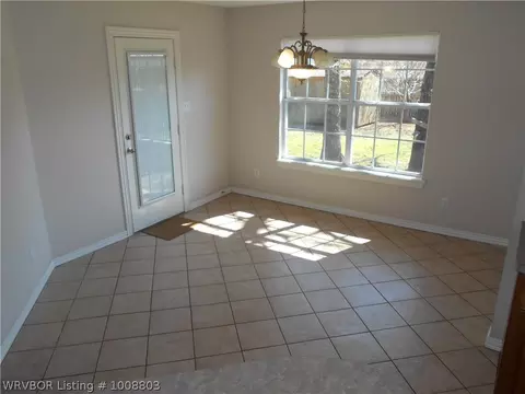 115 Mollie Ct, Barling, AR 72923 photo 4