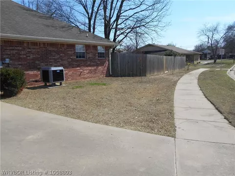115 Mollie Ct, Barling, AR 72923 photo 18
