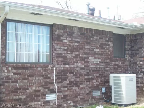 200 Williams St, Ozark, AR 72949 photo 4