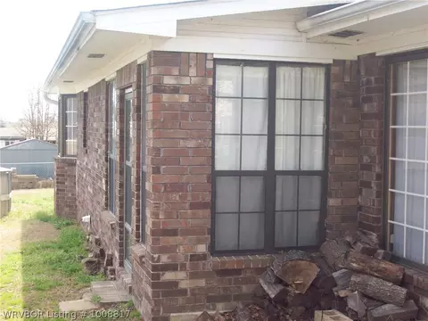 200 Williams St, Ozark, AR 72949 photo 3
