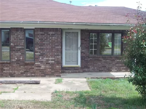 200 Williams St, Ozark, AR 72949 photo 1
