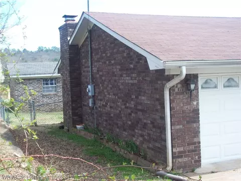 200 Williams St, Ozark, AR 72949 photo 2