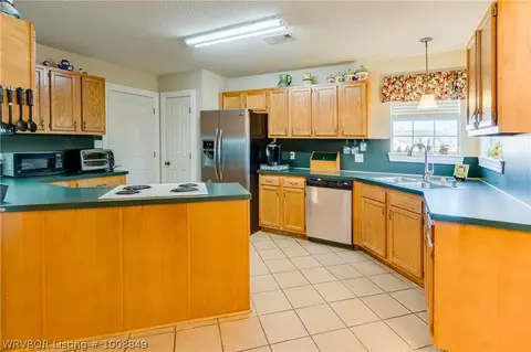 105 Mollie Ct, Barling, AR 72923 photo 8