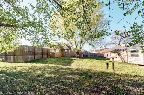 105 Mollie Ct, Barling, AR 72923 photo 24