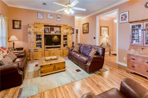 105 Mollie Ct, Barling, AR 72923 photo 4