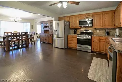 400 N Highway 253, Lavaca, AR 72941 photo 6