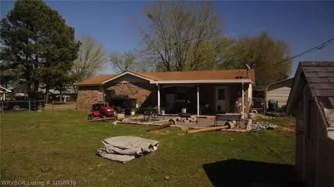 104 B St, Pocola, OK 74902 photo 2