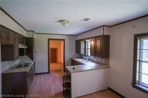 5701 Slaytonville Rd, Hackett, AR 72937 photo 4