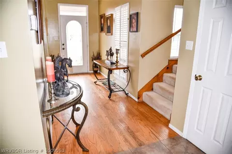5815 Cedarlakes Cir, Lavaca, AR 72941 photo 2