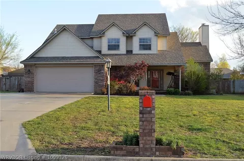 6310 Fieldcrest Dr, Fort Smith, AR 72916 photo 1