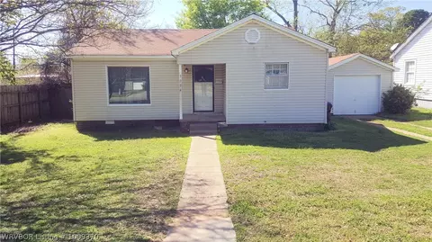 3004 Jenny Lind Rd, Fort Smith, AR 72901 photo 1