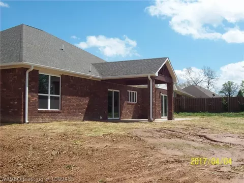 200 S 20th, Ozark, AR 72949 photo 4