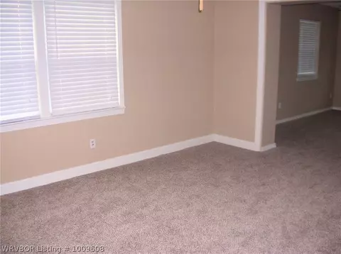 2110 S Wolfe Ln, Fort Smith, AR 72901 photo 9