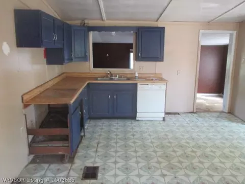 1002 A St, Barling, AR 72923 photo 6