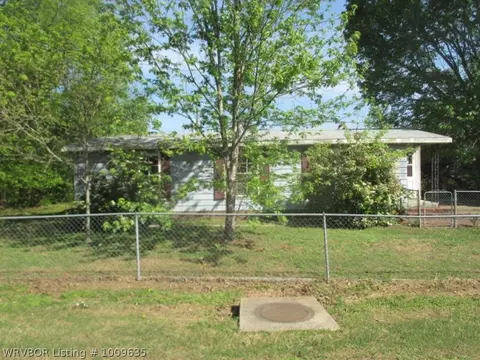 1002 A St, Barling, AR 72923 photo 2