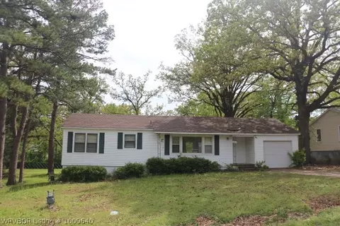 1814 Independence, Fort Smith, AR 72901 photo 2