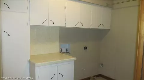 906 N 3rd St, Paris, AR 72855 photo 5