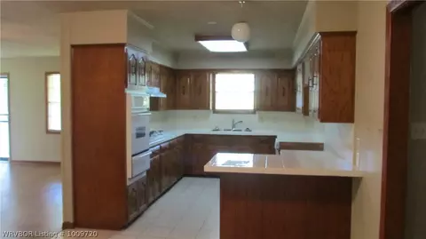906 N 3rd St, Paris, AR 72855 photo 3