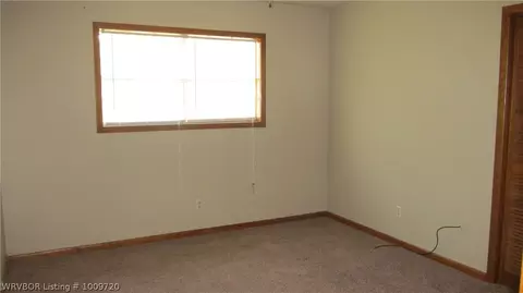 906 N 3rd St, Paris, AR 72855 photo 8