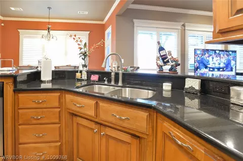 408 Crescent Dr, Fort Smith, AR 72916 photo 9